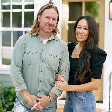 Chip Gaines' Youthful Charm: Discover the Secrets of His Ageless Glow