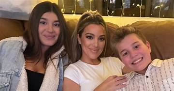 Discover Alex Hall's Kids: a Family Affair