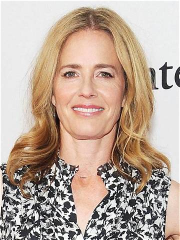 Discover the Enchanting Career of Elizabeth Shue: Iconic Roles and Notable Accolades