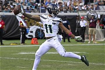 Fantasy Football Rankings Week 16: Sleepers, Projections, Starts, Sits | Tyler Boyd, Jonathan Taylor
