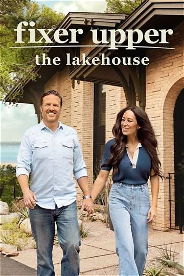Incredible Fixer Upper Lakehouse for Sale!