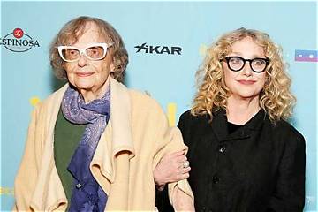 Is Carol Kane Currently Married? Find out!