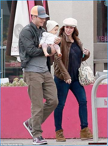 Jennifer Love Hewitt's Pregnancy Journey Revealed in "9-1-1"