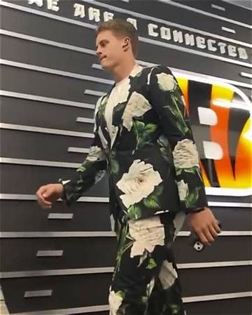 Joe Burrow's Dazzling Floral Suit: a Fashion Statement for the Ages