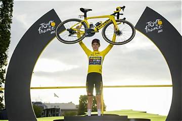 Jonas Vingegaard Height: the Tallest Rider in the Peloton