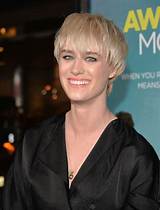 Mackenzie Davis: Unveiling Her Staggering Net Worth