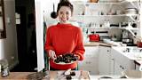 Molly Yeh Biography, Age, Husband, Family, Food Network, and Net Worth