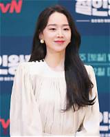 Shin Hye Sun's Stunning Transformation in "She Was Pretty"