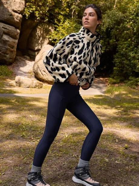 Stay Warm and Run Free: Fleece-Lined Running Tights for Unstoppable Performance
