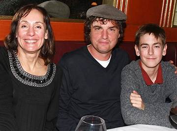 The Family of Laurie Metcalf: a Look at Her Children