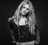 The Ins and Outs of Joss Stone and Raphael Saadiq's Intertwined Destinies
