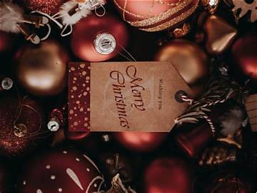 The Ultimate Guide to 7' Unlit Christmas Trees: Your Perfect Holiday Decoration
