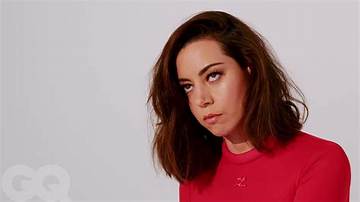 Uncovering the Truth Behind Aubrey Plaza's Height