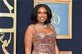 Unleashing Inner Strength: Jennifer Hudson's Empowerment Anthem "Giving Myself to You"